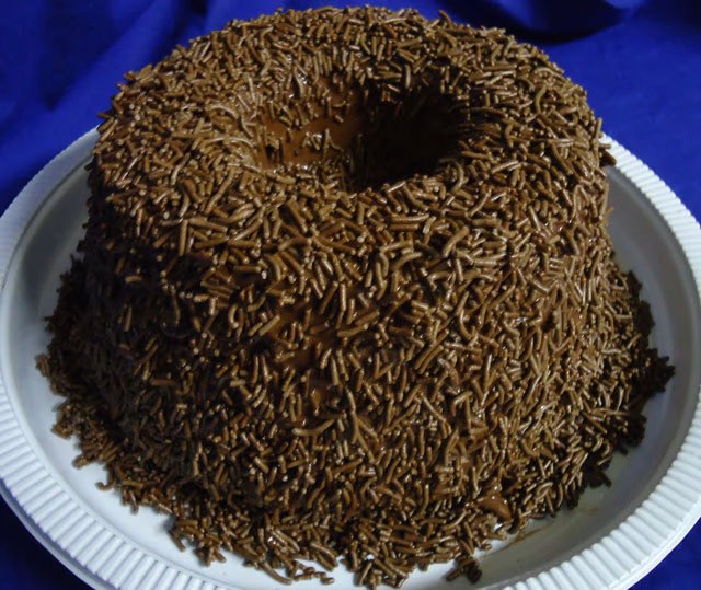 Bolo Formigueiro Simples com Chocolate