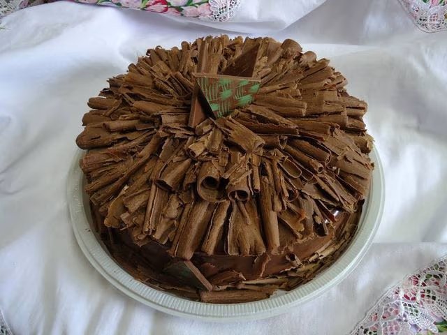 Bolo de Chocolate Decorado