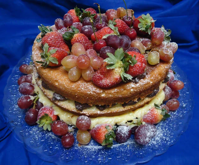 Bolo Naked Cake com Frutas