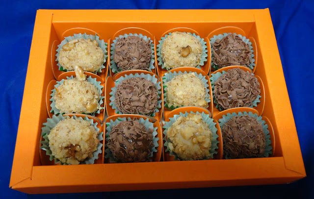 Caixa com Brigadeiros Gourmet